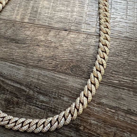 Cuban Link Chain Necklace - Picture 8 of 9